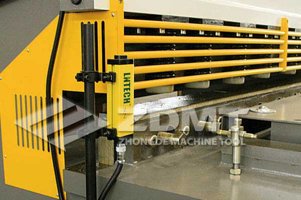 光电掩护(选配).jpg 光电掩护(选配).jpg